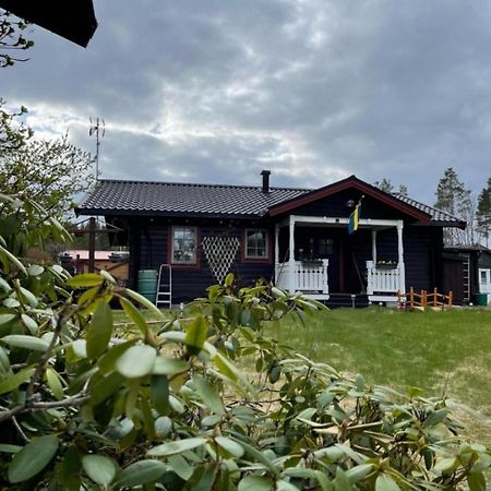 Cosy Non Smoking Cabin Close To Beach,Alnoe Sundsvall Eksteriør billede