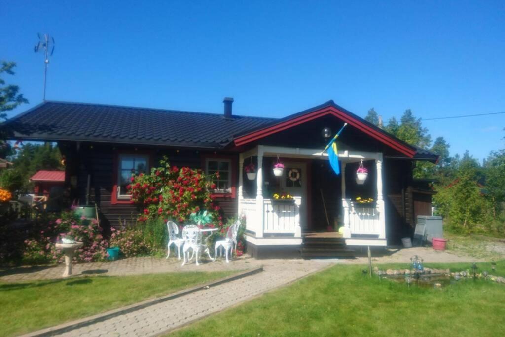Cosy Non Smoking Cabin Close To Beach,Alnoe Sundsvall Eksteriør billede